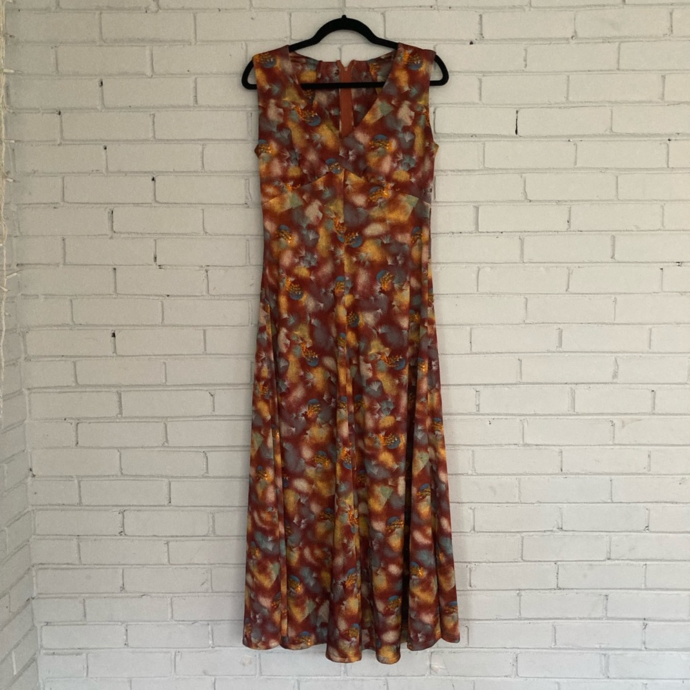 1970’s Shiny Maxi Dress with Matching Bolero Jacket - Picture 5 of 10